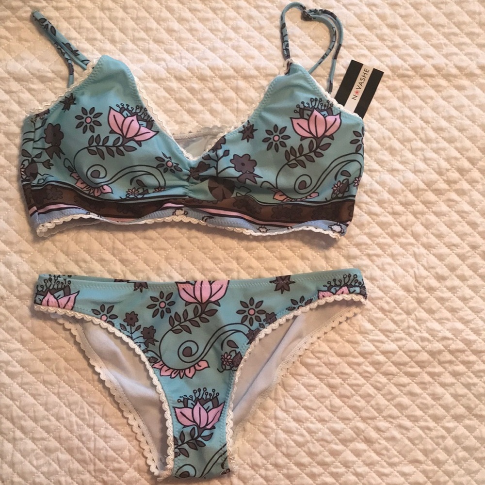 NWOT Blue Floral Print Bikini